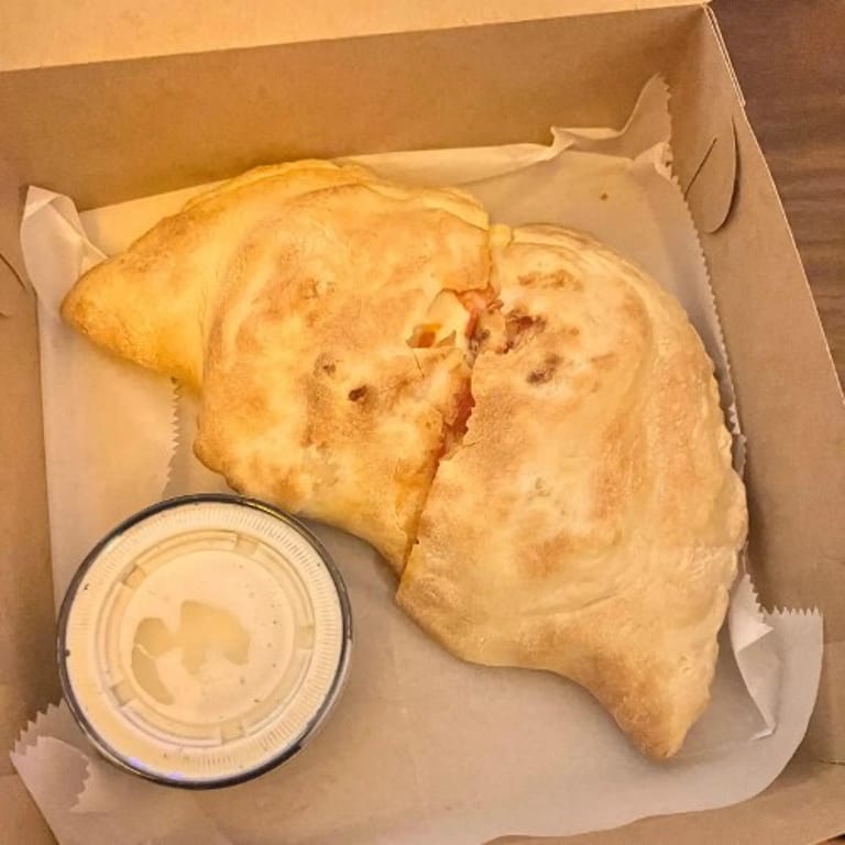 Delicious Calzone Options at Our Italian Restaurant