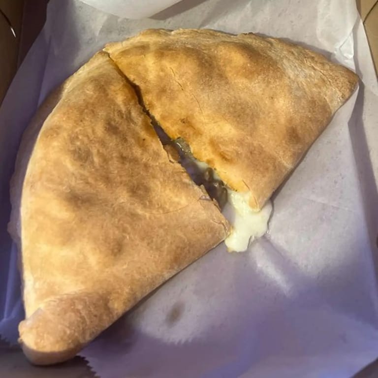 Delicious Calzone Options at Our Italian Restaurant
